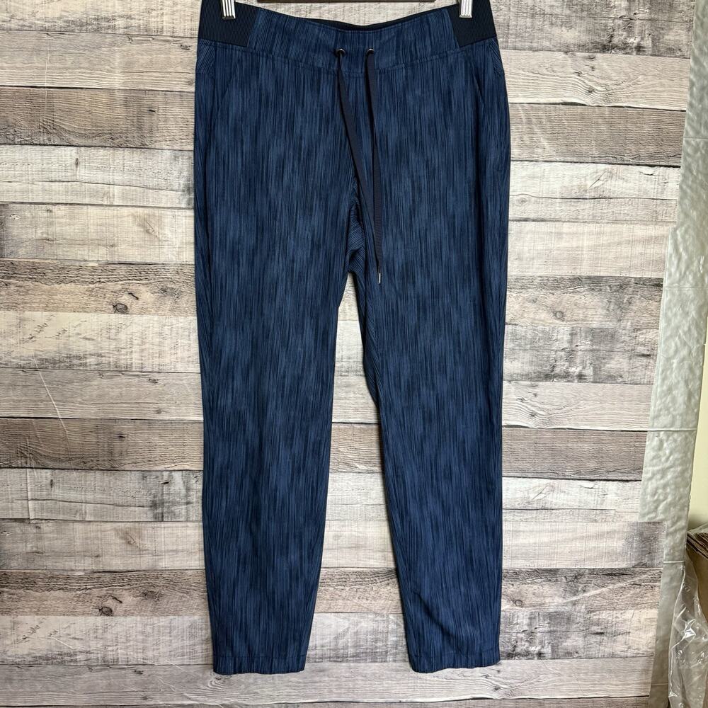 Athleta Womens Size 4 Stride Midtown Ankle Navy Blue Brushstroke Pants Pockets
